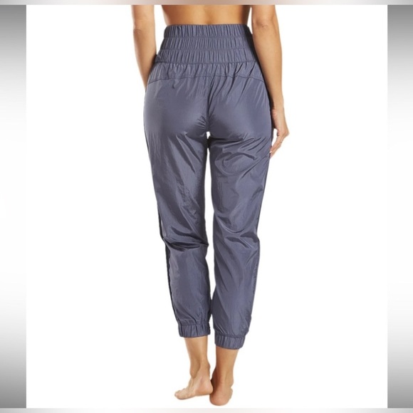 FREE PEOPLE Movement MEDIUM The Way Home Nylon Parachute Jogger DEEP SEA Heather - Picture 3 of 14